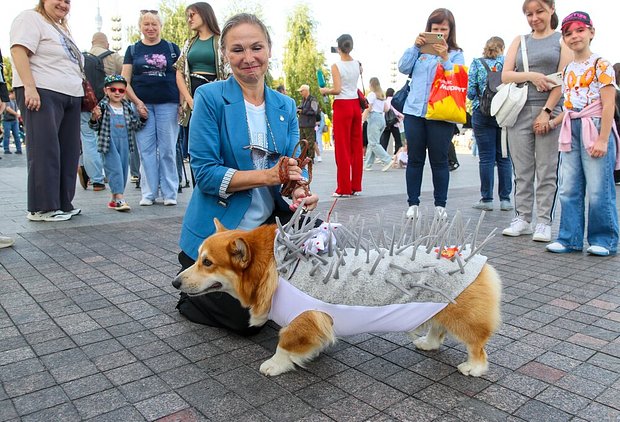 В Москве прошел первый парад корги