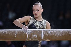 Гимнастка Мельникова победила на международном турнире в Париже