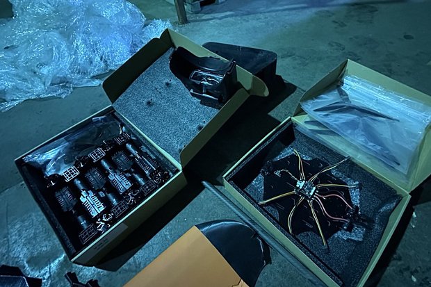 Мужчина привез в Россию 34 беспилотника