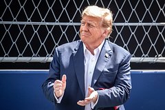 Трамп рассказал о детской мечте о Ferrari