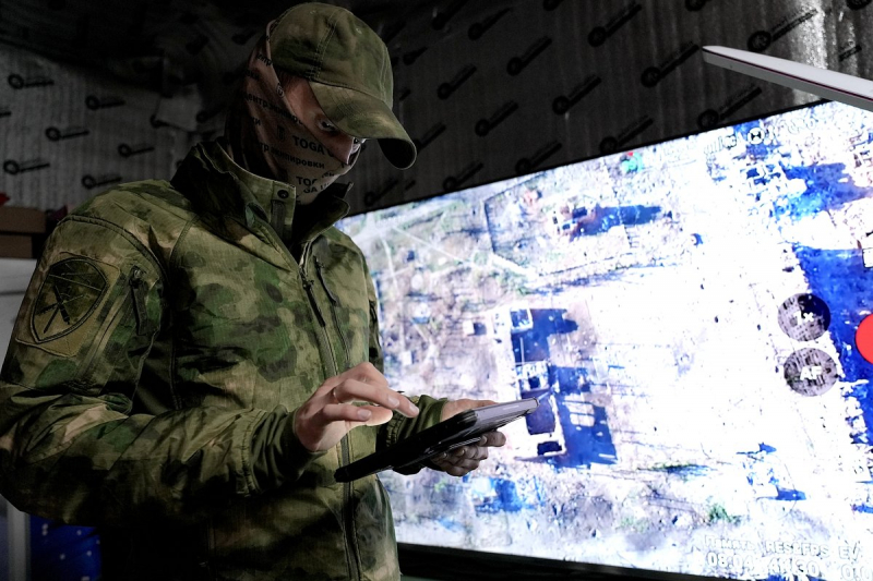 Солдаты ВСУ сдаются в плен под Купянском при помощи бота