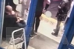 В Москве охранники клуба избили слепого из-за спора на фейсконтроле