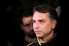 Осужденный экс-президент Бразилии попытался прижечь себя паяльником ради освобождения