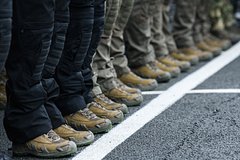 В Госдуме предложили дать гарантии возвращающимся к работе участникам СВО